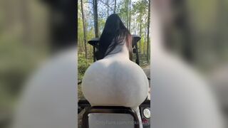 NickiiBaby Gets Exposed her Shaky Booty While Walking at Outdoor Onlyfans Video
