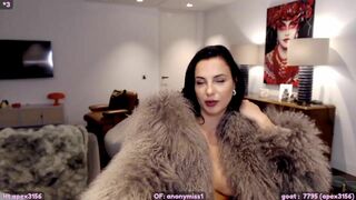 Crazym Shows her Tits and Nipples While Talking to her Fans in Live Stream Video