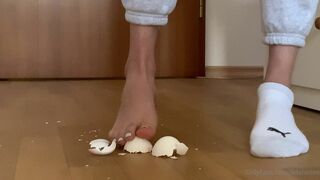 Adestoesx Teasing Fans With Her Cute Feet Foot Fetish Onlyfans Video