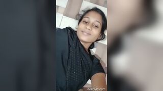 Sister-in-law who just lost her virginity revealed her freshly fucking pussy
 Indian Video