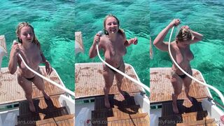 Laurenelizabeth Nude Showering in The Boat Onlyfans leaked