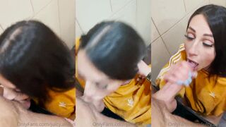 juicy.alison Slutty Babe Give Blowjob And Deepthroat in Public Toilet