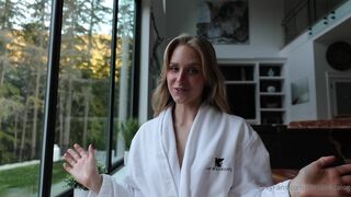 Caroline Zalog Topless Halloween Try On Haul Video Leaked