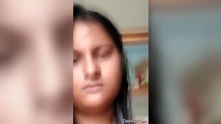 Naked girl with three fingers masturbated her prickly bur
 Indian Video