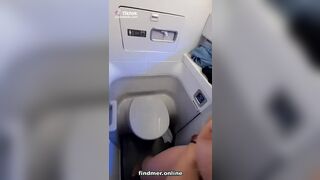 Tiktoker Plays With Her Wet Pussy On Airplane Leaked