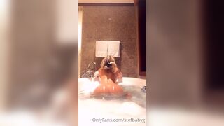 Stefanie Gurzanski Naked Bathtub Video Tape Leaked