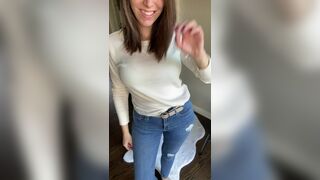 I’m The Mom Your Girlfriend Warned You About [40 Mom] [Reddit Video]