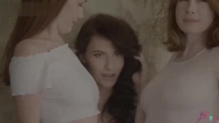 Gorgeous Emily Bloom Naked Lesbian Photoshoot Video Tape Leaked