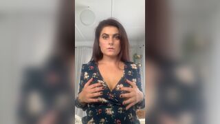 Mom Tits Make Everything Better [Reddit Video]