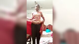 Cousin sister exposed her black smooth pussy
 Indian Video Tape