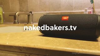 Nude Bakers Naked Shower Video Tape Leak