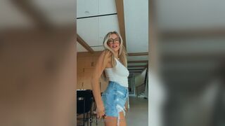 Corinna Kopf Nude Onlyfans Leaks Talking on Cam