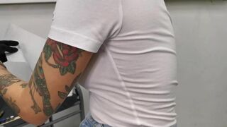 Couple has public sextape in the tattoo parlor