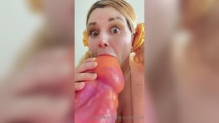 Penny Underbust Elf Blowing A Big Dildo Onlyfans Video Leaked