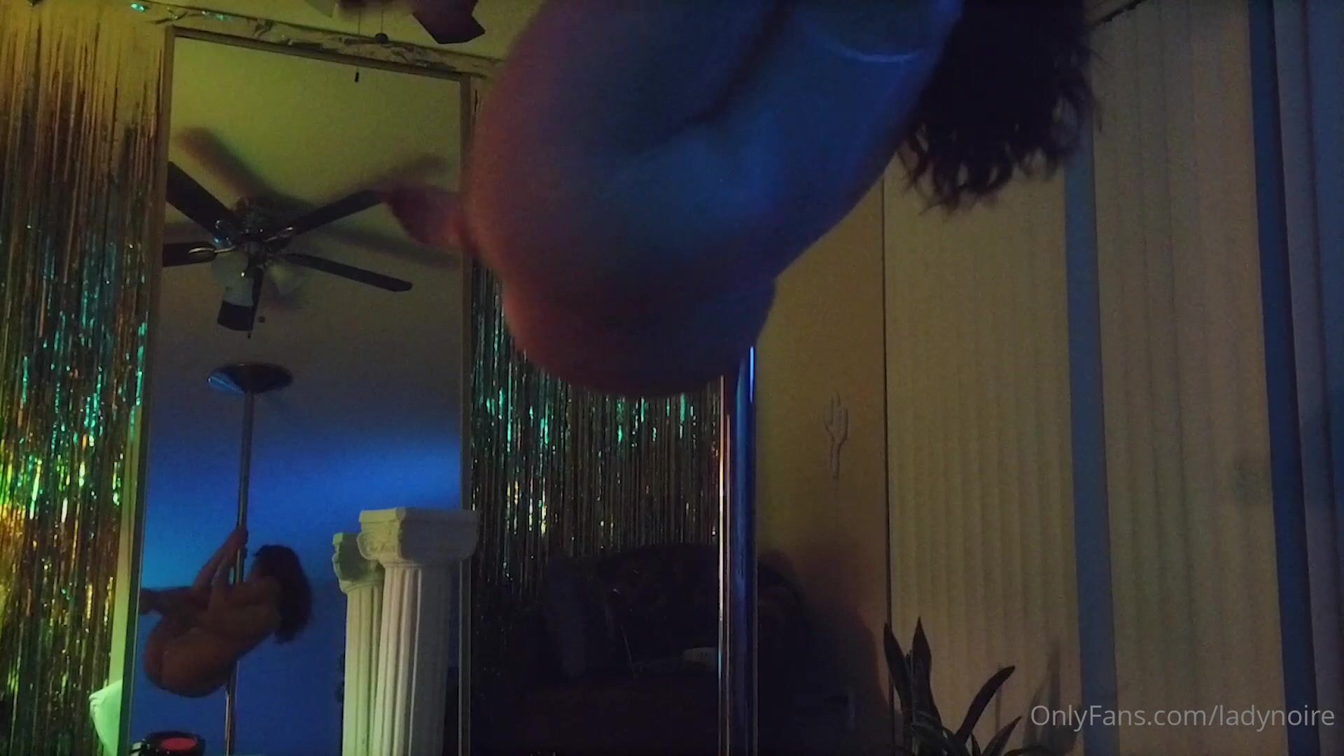 LadyNoire Stripper Pole Dancing Onlyfans Video