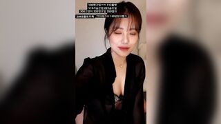 Beautiful Koren Slut Blowing On Cam