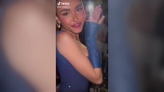 Madison Beer Nudes Blue Dinner Dress Teasing Videos