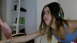 Kimmikka Having Porno While Streaming On Twitch