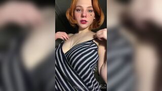 Gorgeous Redhead wants you to look at her titties | findmer.online
