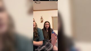 emowii_ and her sister nessa were live for over an hour. Countdown.
[Reddit Video]