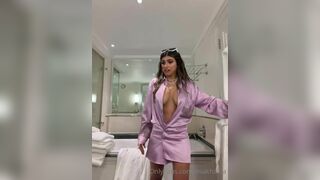 Mia Khalifa Naked Striptease Tape Leaked
