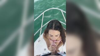 Izzy Green Blowing Dick On Boat In Middle Of The Sea Onlyfans Leaked Video