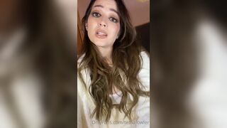 Tessafowler Answering Her Fans Questions Onlyfans Leaked Video
