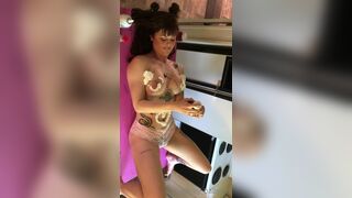 Sidney_babygirl Dripping Whip Cream All Over Her Boobs Onlyfans Leaked Video