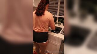 Xoxo_t Hot Maid Got Fucked While Washing Dishes Onlyfans Leaked Video