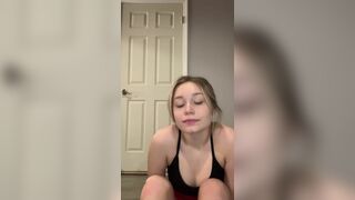 Super Hot Babe Shows Her Smelly Socks Leaked Video