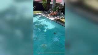ScarlettKissesXO Fucks Pool Cleaner Sex Video Leaked