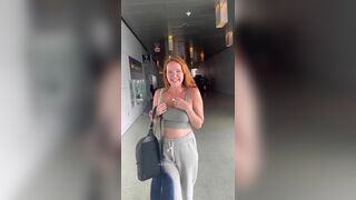 Airport edition! A huge group of people turned the corner right as I did this lol
[Reddit Video]