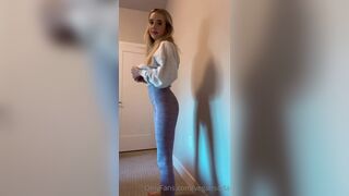 Vegansoda Wearing Tight Jeans Boobs Out Vibrating Pussy Onlyfans Leaked Video