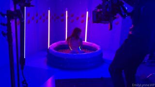 Theemilylynne Teasing Her Big Ass In Air Pool Onlyfans Leaked Video