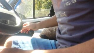 Mature whore caught on hidden camera doing oral porno in the car