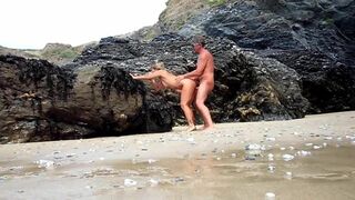 Mature older couple have porno on public beach