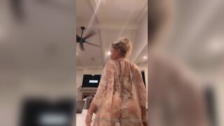 Lindseypelas Wearing Tight Lingerie Teasing Custom Ppv Onlyfans Leaked Video