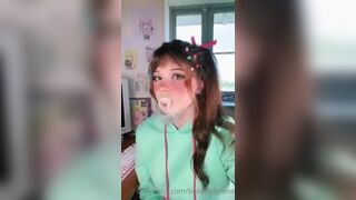 Top Belle Delphine Candy In Juicy Pussy Gummies Tape