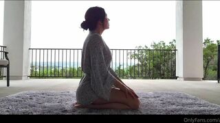 Alinity Topless Yoga Tape Leaked