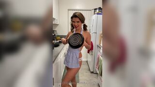 Taylorsdiary Horny Housewife Taking Off Her Cloths In Kitchen While Teasing Onlyfans Leaked Video