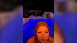 Sexy amazing blonde girl shows her titties in the pool