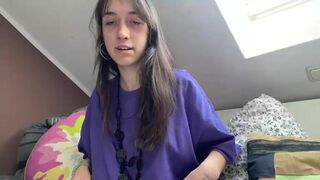 Brunette Girl Accidently Reveal Her Tit