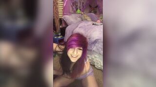 Colored Hair Girl Reveal Her Pussy In Her Stream