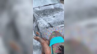 Car Washer Ebony Babe With Big Booty Showing Het Twerk Dance To Customer Video