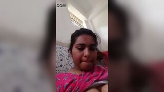 gimmick girl lifts her shirt up and shows her big boob and pussy
 Indian Video