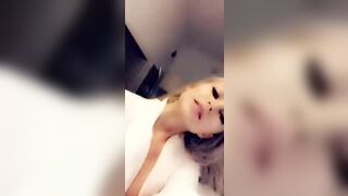 LaynaBoo TV Fingering in Shower Sex Video