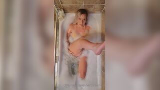 Victoriasfan Nude Bath onlyfans Video
