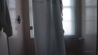 LivStixs onlyfans Naked Shower Video Leaked