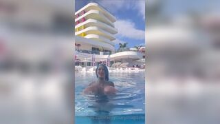 Sexymarrymagdale Naked In Public Pool Onlyfans Leaked Video