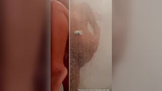Geisy Arruda Hot Milf Masturbating While Taking a Shower Video